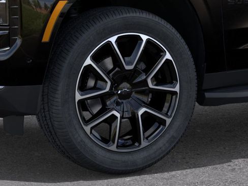 New 2026 Chevrolet Suburban RST w/ RST Capability Package image 9