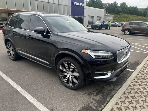 Used 2024 Volvo XC90 T8 Ultimate w/ Lounge Package AWD/4WD image 5