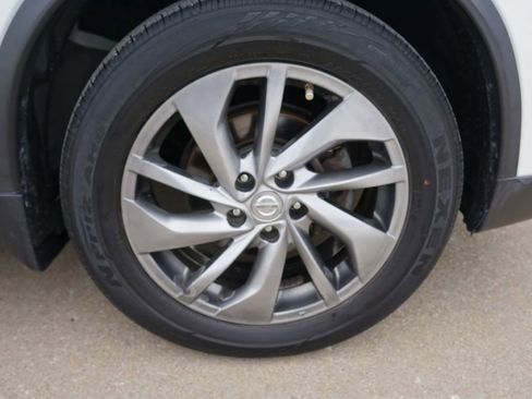 Used 2014 Nissan Rogue SL w/ SL Premium Package image 9