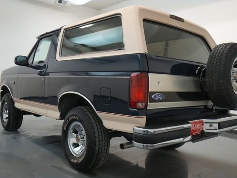 Used 1992 Ford Bronco Eddie Bauer image 6