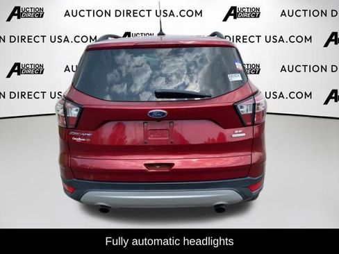 Used 2018 Ford Escape SE w/ SE Sync 3 Package FWD image 9