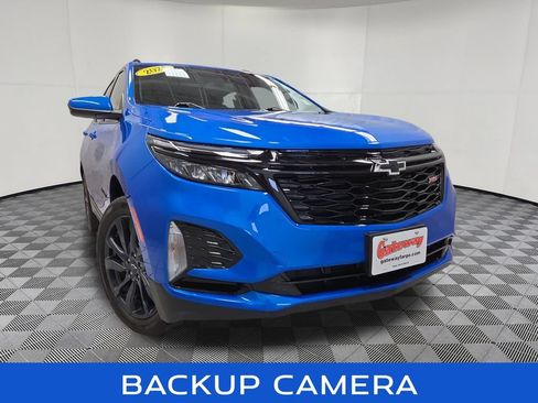 Used 2024 Chevrolet Equinox RS AWD/4WD image 2