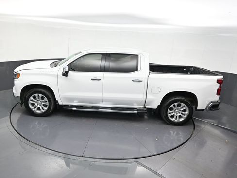 Used 2025 Chevrolet Silverado 1500 LTZ RWD image 17