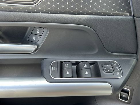 Certified 2025 Mercedes-Benz GLA 250 4MATIC image 15