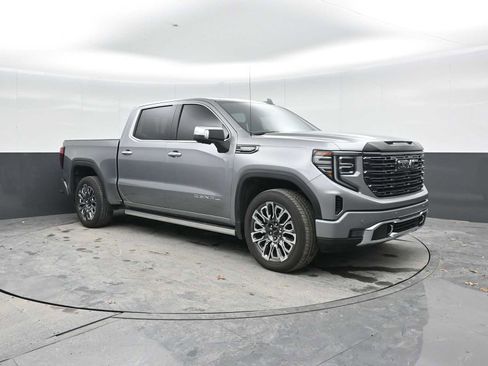 Used 2025 GMC Sierra 1500 Denali Ultimate image 7