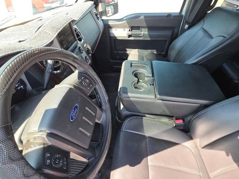 Used 2016 Ford F250 Lariat w/ Lariat Ultimate Package AWD/4WD image 12