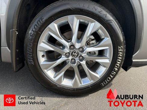 Certified 2026 Toyota Highlander Limited image 26