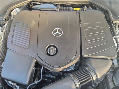 Used 2022 Mercedes-Benz C 300 Sedan image 23