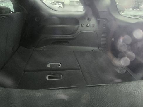 Used 2019 Dodge Durango SXT image 19