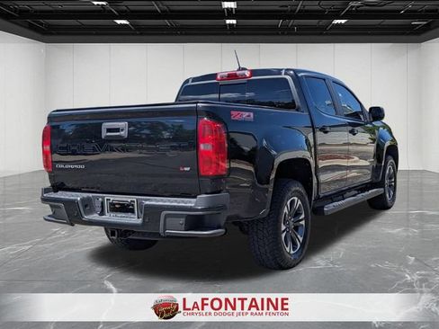 Used 2021 Chevrolet Colorado Z71 AWD/4WD image 5