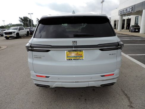 New 2026 Buick Enclave Avenir w/ Super Cruise Package FWD image 6