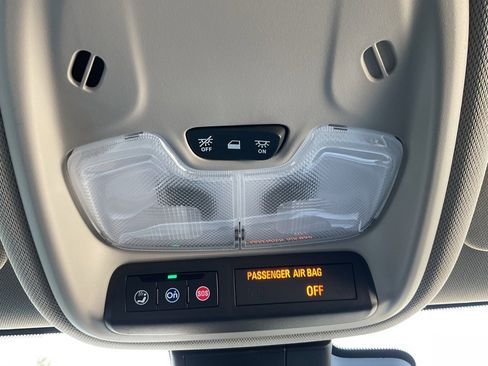 Used 2025 Buick Encore GX Preferred image 29