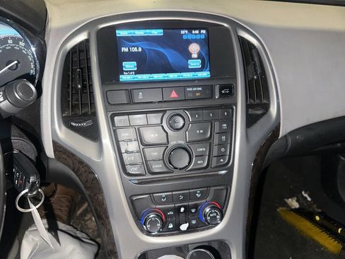 Used 2013 Buick Verano image 10