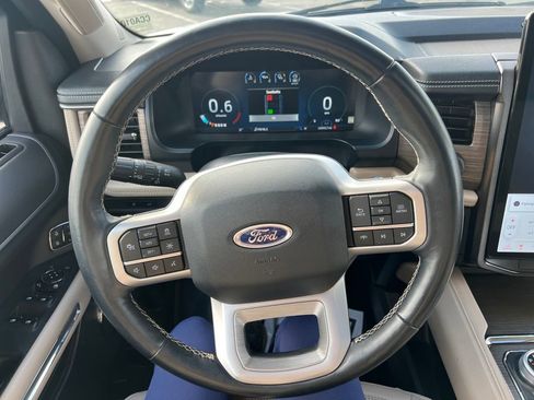 Used 2023 Ford Expedition Max Limited image 12