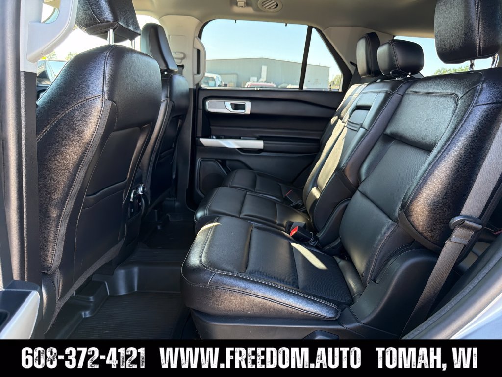 Used 2021 Ford Explorer Limited w/ Equipment Group 301A AWD/4WD image 27