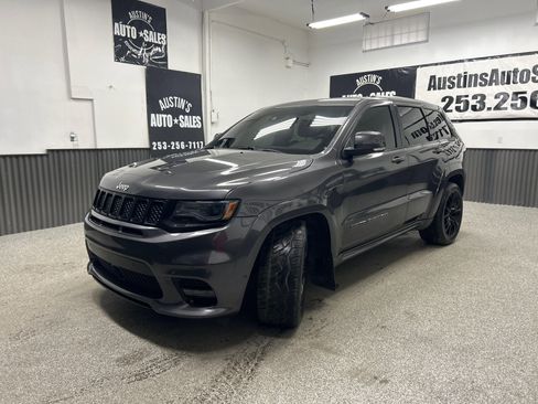 Used 2017 Jeep Grand Cherokee SRT AWD/4WD image 3