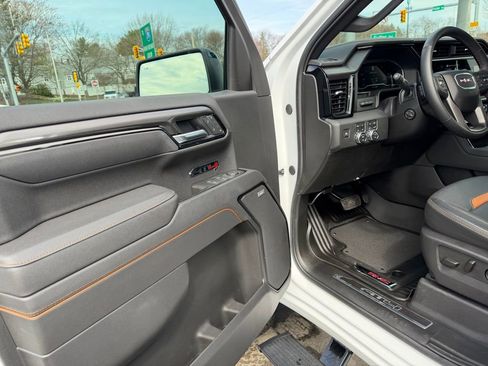 New 2025 GMC Sierra 1500 AT4 w/ AT4 Premium Package image 15