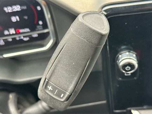 Used 2025 GMC Sierra 3500 Denali image 34