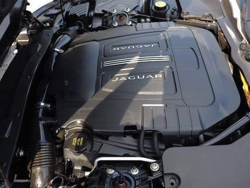 Used 2014 Jaguar XK Coupe RWD image 36
