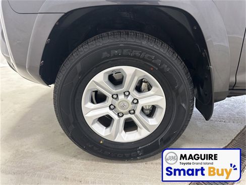 Used 2016 Toyota 4Runner SR5 image 25