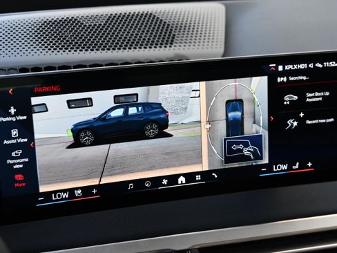 Certified 2025 BMW iX xDrive50 image 27