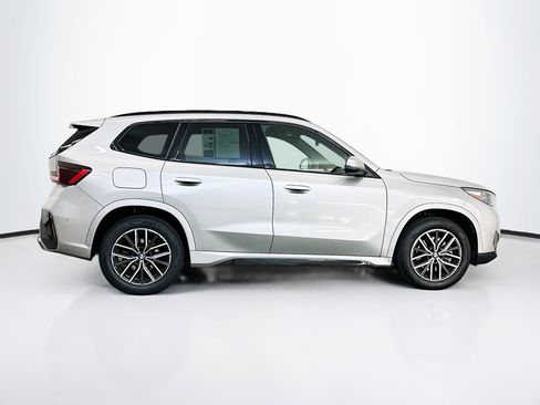 Used 2025 BMW X1 xDrive28i w/ M Sport Package AWD/4WD image 10