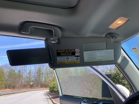 Used 2022 Toyota 4Runner Limited image 24