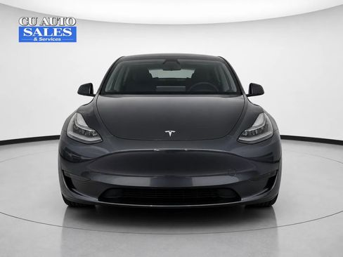 Used 2024 Tesla Model Y Long Range AWD/4WD image 2