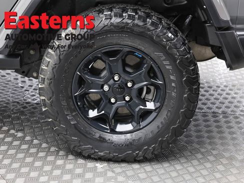 Used 2022 Jeep Wrangler Unlimited Rubicon 4xe w/ Cold Weather Group AWD/4WD image 8