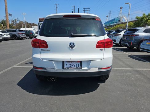 Used 2017 Volkswagen Tiguan Wolfsburg Edition FWD image 11