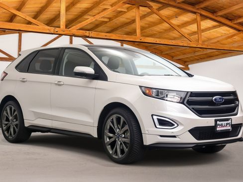 Used 2016 Ford Edge Sport w/ Equipment Group 401A AWD/4WD image 7