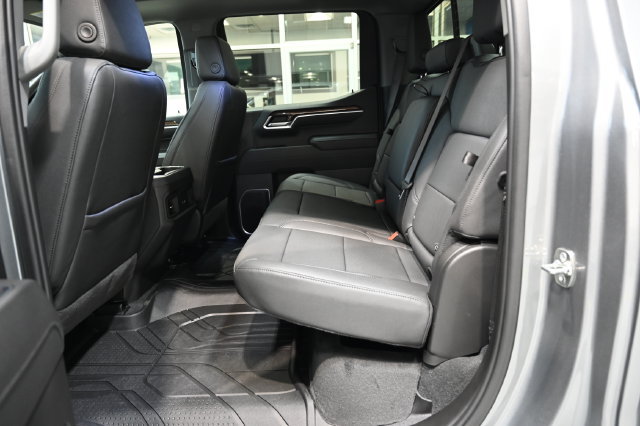 New 2026 Chevrolet Silverado 1500 RST w/ Redline Edition AWD/4WD image 14