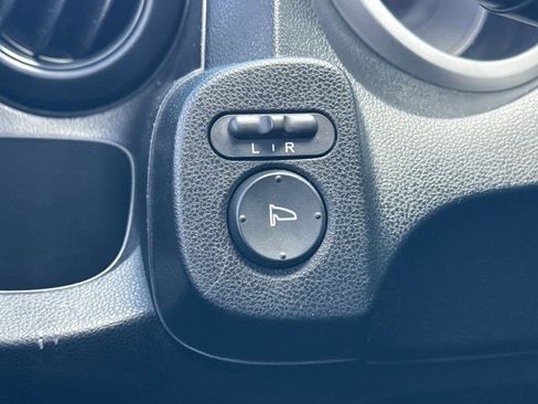 Used 2013 Honda Fit image 28