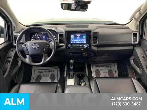 Used 2024 Nissan Frontier SL w/ Technology Package image 31