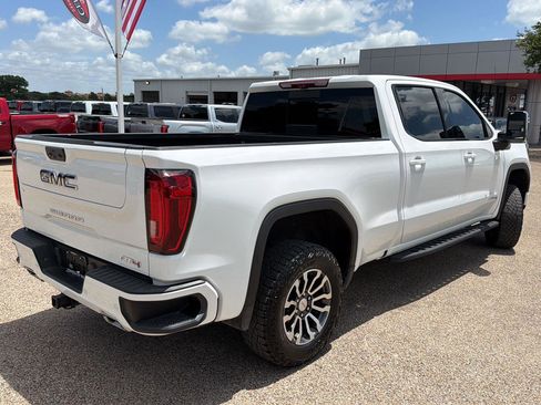 Used 2023 GMC Sierra 1500 AT4 w/ Technology Package AWD/4WD image 3