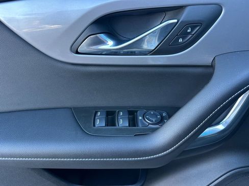 Used 2025 Chevrolet Blazer LT w/ Driver Confidence Package image 10