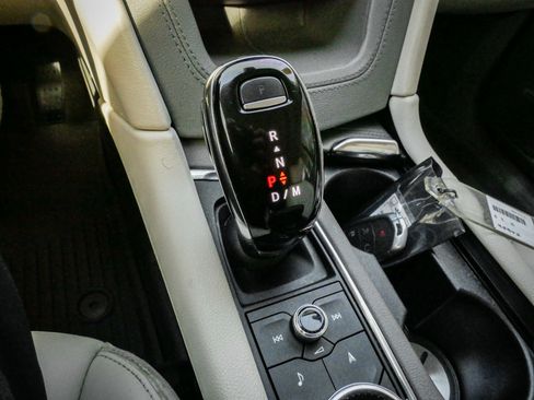 Used 2020 Cadillac XT6 Premium Luxury image 26