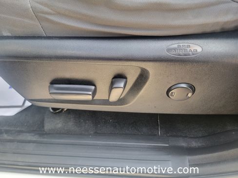 Used 2020 Toyota Tundra SR5 w/ SR5 Upgrade Package image 15