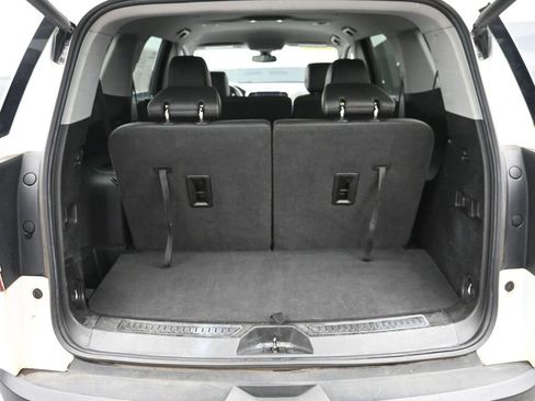 Used 2023 GMC Acadia SLT image 11