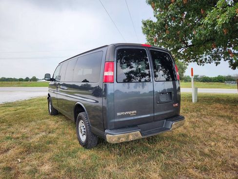 Used 2016 GMC Savana 3500 LT w/ LT Preferred Equipment Group RWD image 3