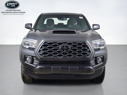 Used 2022 Toyota Tacoma TRD Sport w/ Technology Package image 8