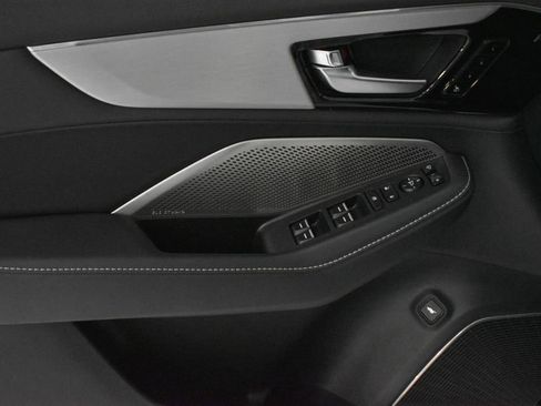 Used 2024 Acura MDX SH-AWD w/ Technology Package image 7