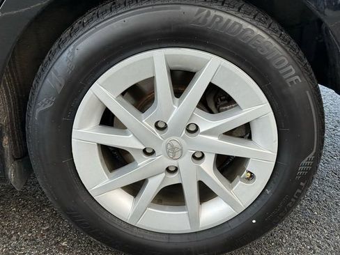 Used 2012 Toyota Prius V Three image 36