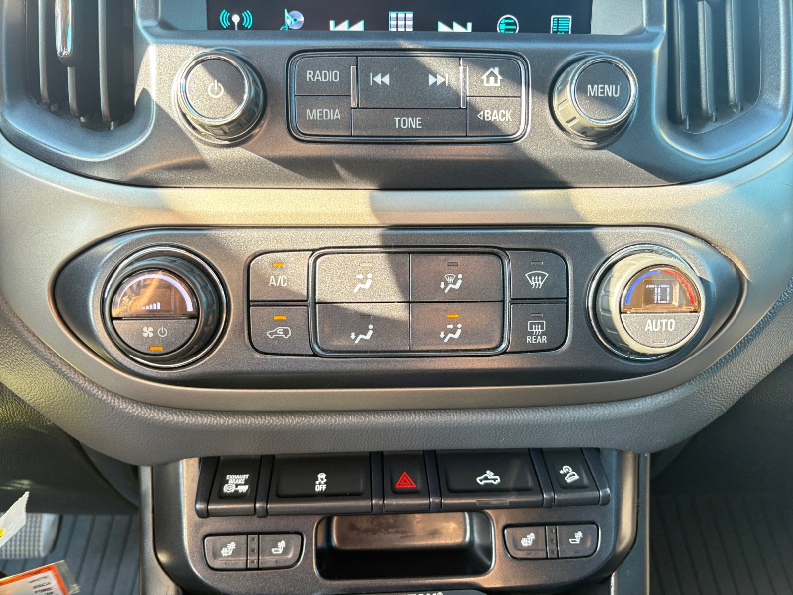 Used 2017 Chevrolet Colorado Z71 AWD/4WD image 17