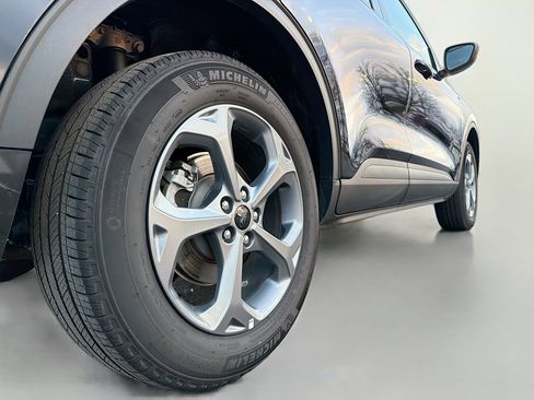 Used 2025 Ford Escape ST-Line image 15