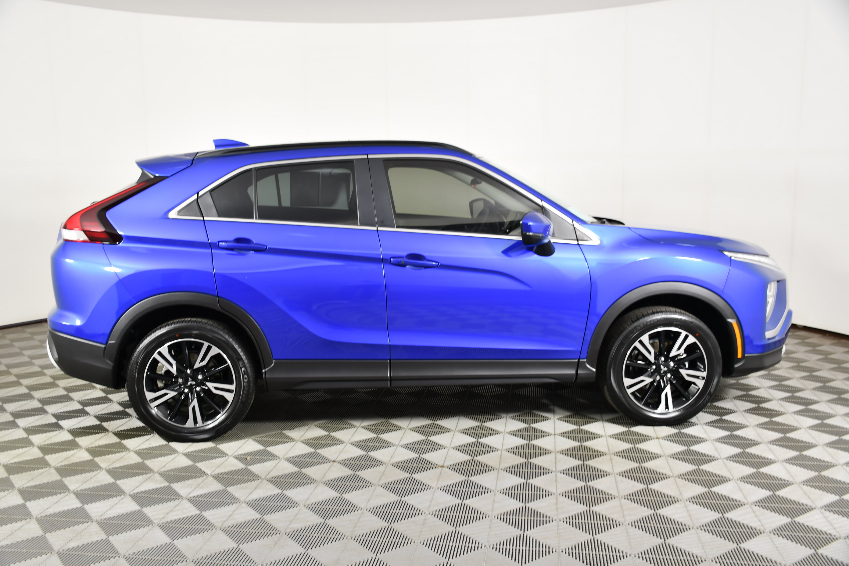 Used 2024 Mitsubishi Eclipse Cross SE AWD/4WD image 5
