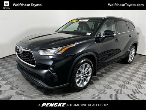 Certified 2026 Toyota Highlander Limited image 1