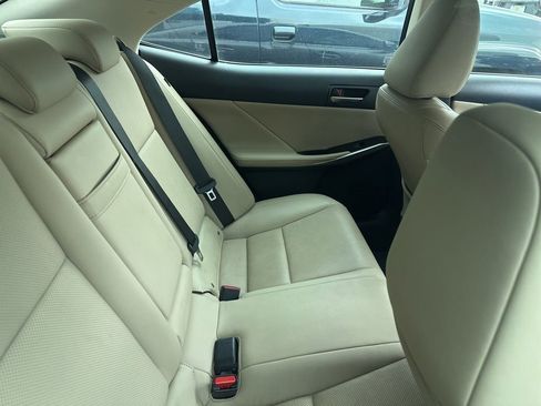 Used 2017 Lexus IS 200t RWD image 12