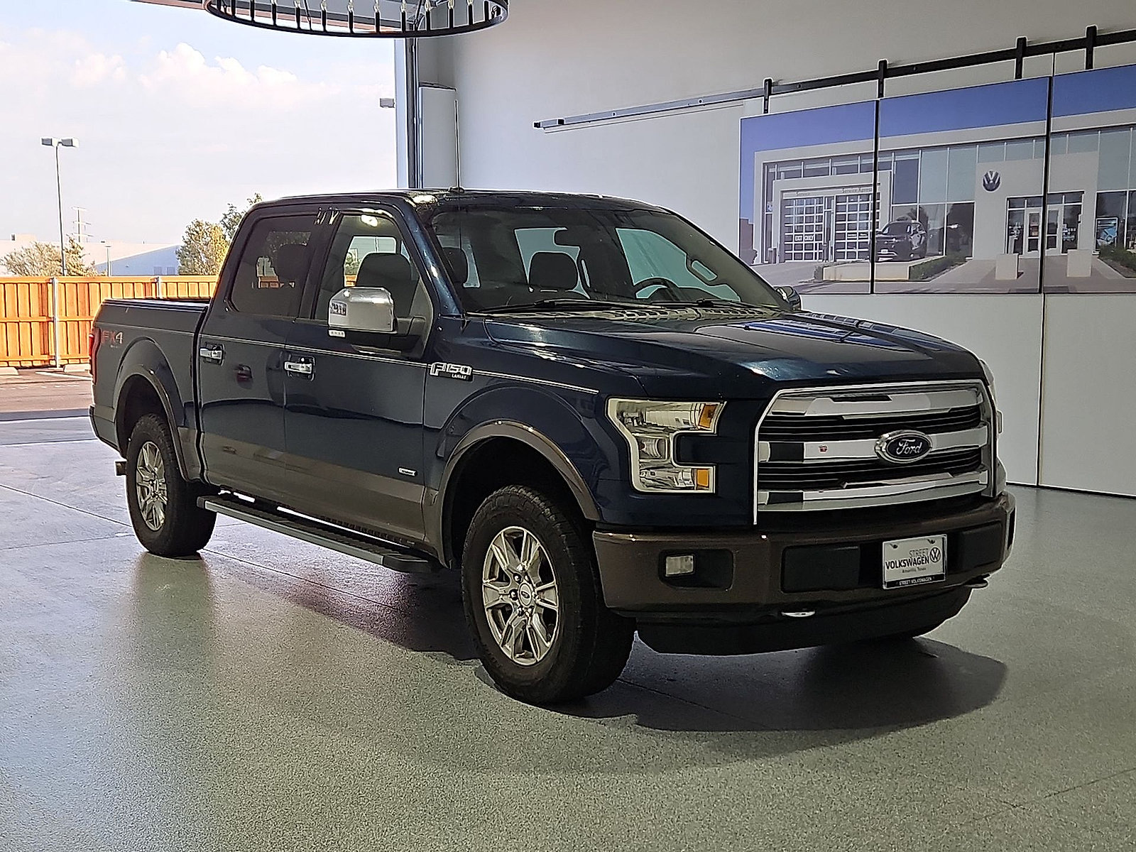 Used 2016 Ford F150 Lariat AWD/4WD image 2