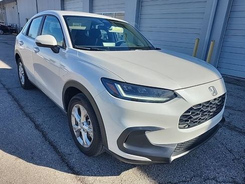 Used 2025 Honda HR-V LX image 6